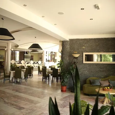 Sirena Hotel Szálloda Tushemisht