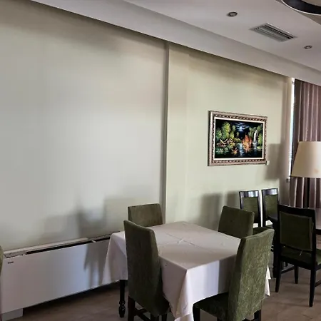 Sirena Hotel Szálloda Tushemisht