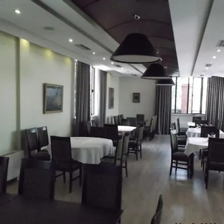 Ξενοδοχείο Sirena 3*