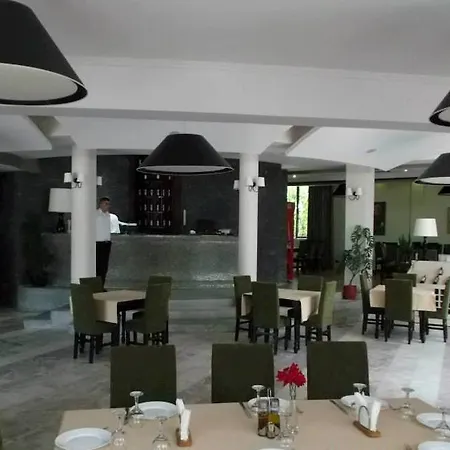 Sirena Hotel Szálloda Tushemisht
