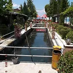 Sirena Szálloda 3*