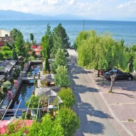 Hotel Sirena Tushemisht