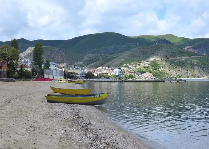 Hotel Sirena 酒店 Tushemisht